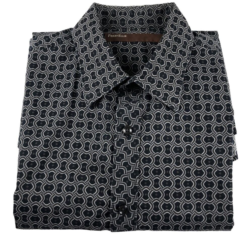 Perry Ellis Long sleeve button down shirt Medium
